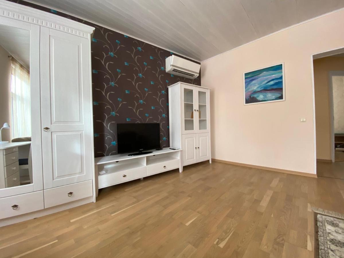 Posti Guest Apartment Haapsalu Buitenkant foto