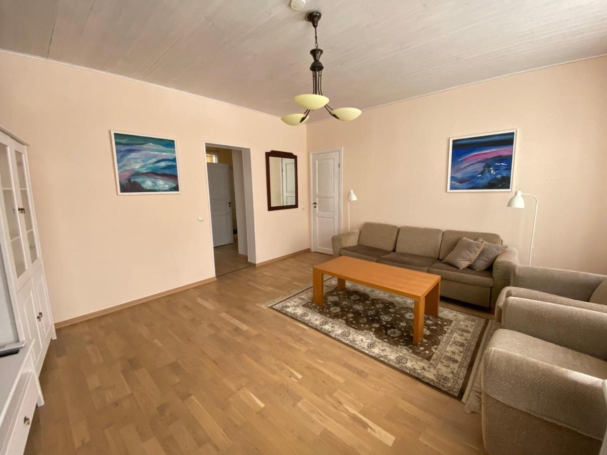 Posti Guest Apartment Haapsalu Buitenkant foto