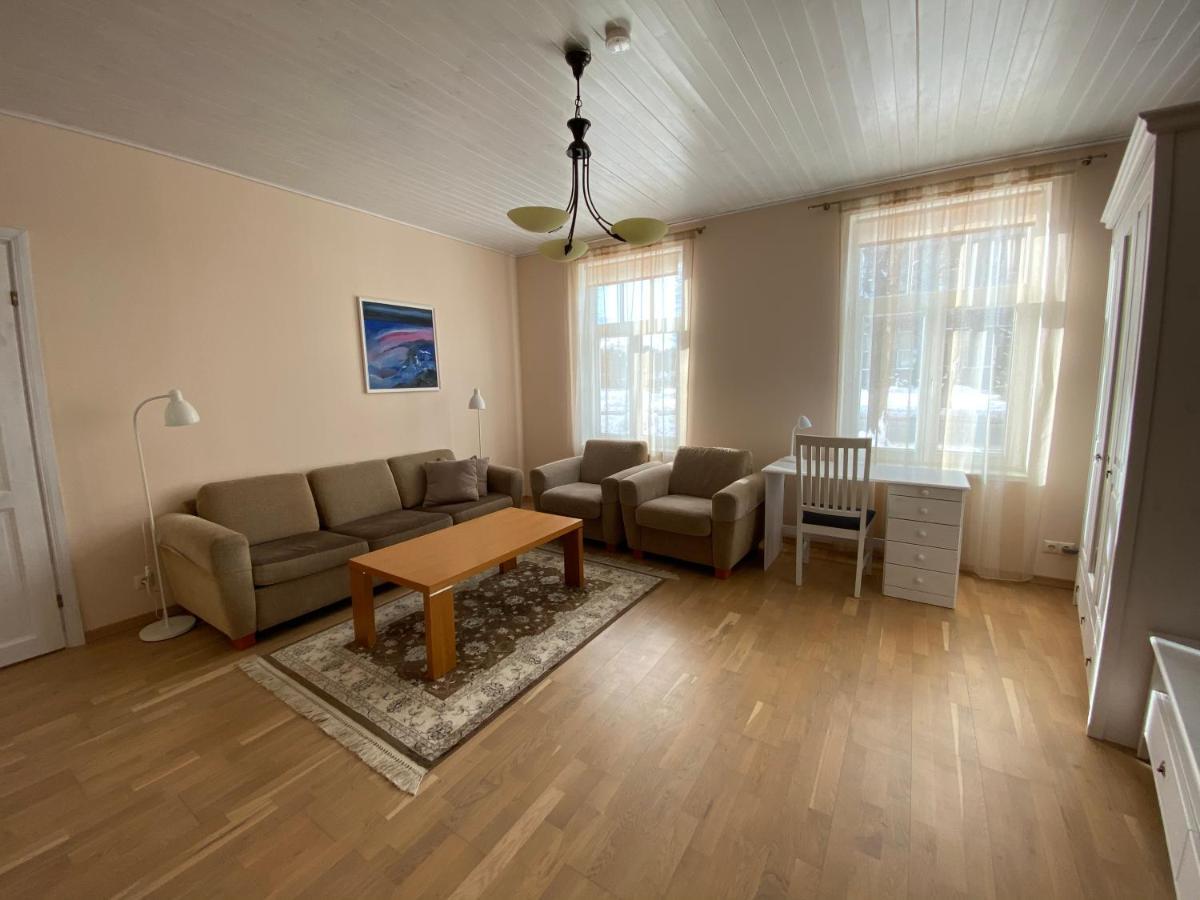 Posti Guest Apartment Haapsalu Buitenkant foto