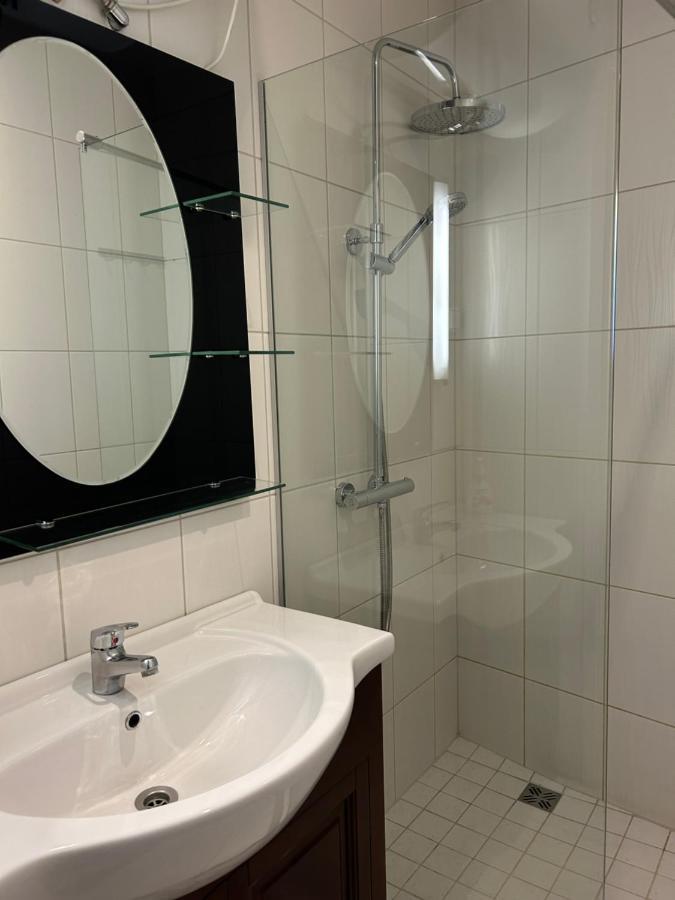 Posti Guest Apartment Haapsalu Buitenkant foto